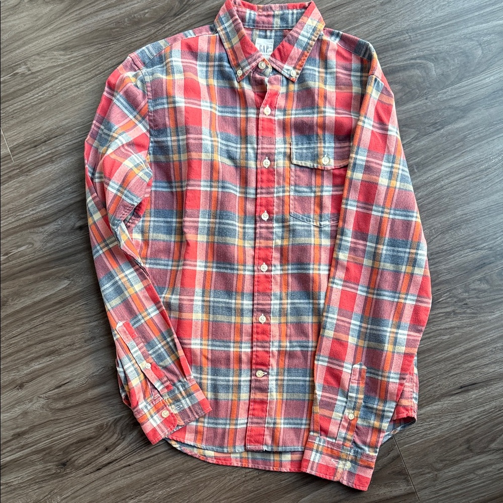 Casual Plaid Button-Down Shirt